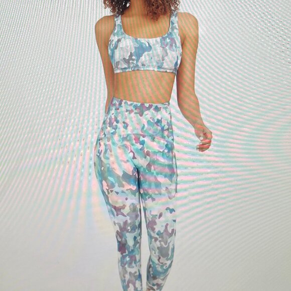 Spanx Booty Boost Women Sz M Active Leggings Painted Camo Pink